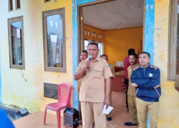 Dinilai Pembagian BLT Tidak Efektif. Puluhan Massa Turun Demo
